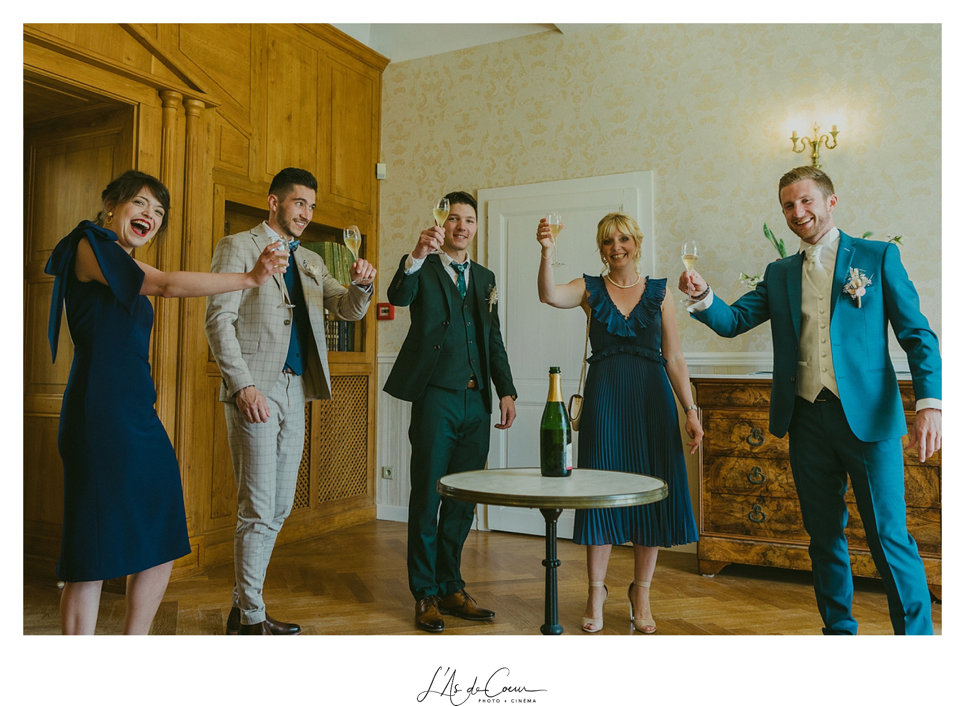 Préparatifs champagne Photographe Mariage L'As de Coeur